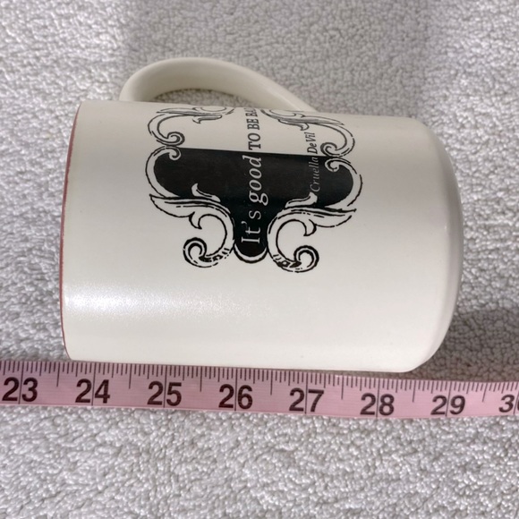 Disney Hallmark Calls Black Cream It’s Good To Be Bad Cruella DeVil Ceramic Mug - Picture 2 of 10